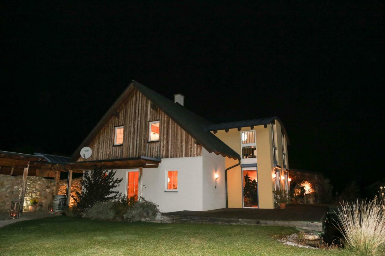 Luxusferienhaus Maiersdorfヴィラ エクステリア 写真